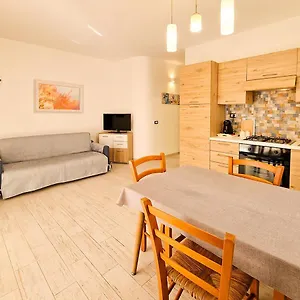 https://residenza-quarto-02-la-maddalena.in-sardinia.net
